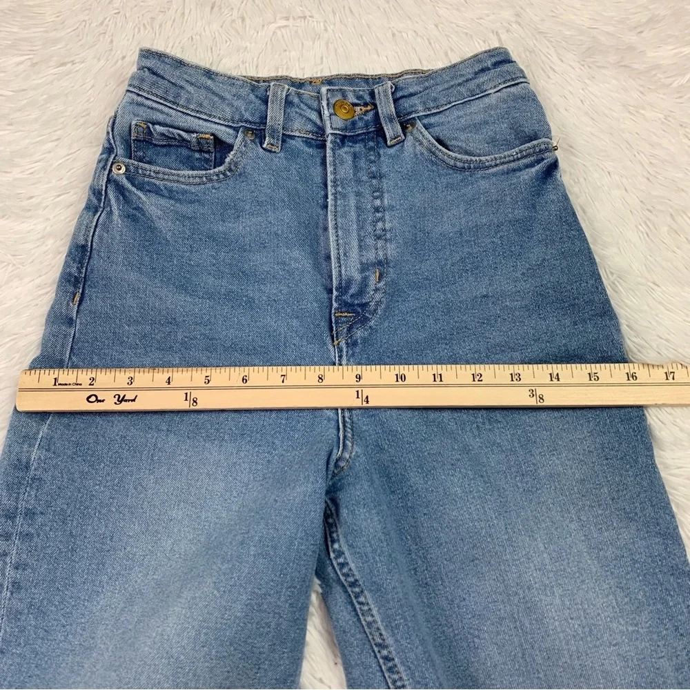 H&M Divided high rise‎ tapered leg blue jeans